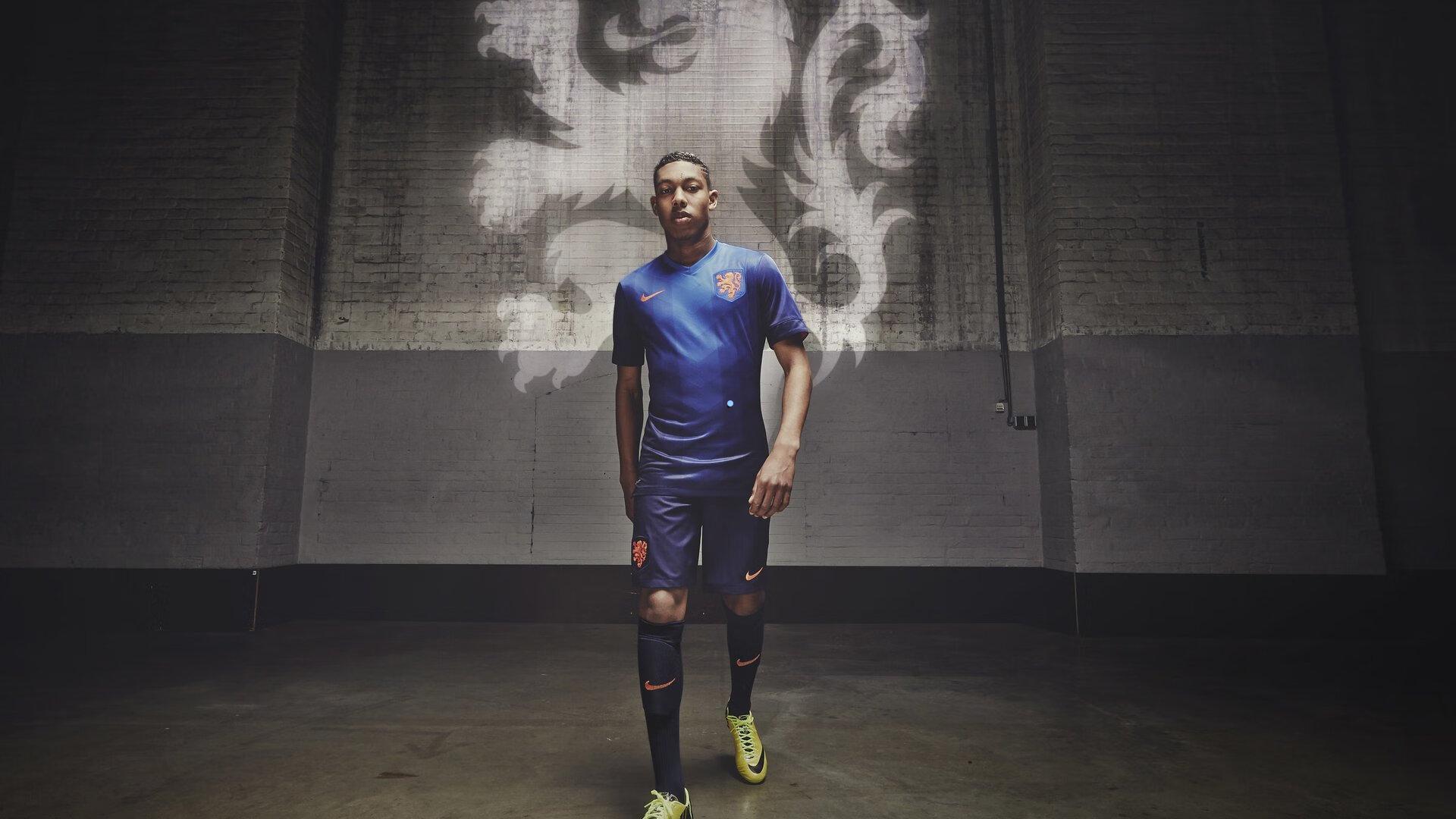 pg模拟器官网：英超保级生死战！伯恩利主场迎战富勒姆，抢分续命与稳固排名的攻防对决